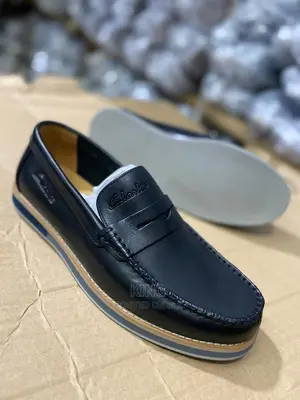 Fine Tight Loafers