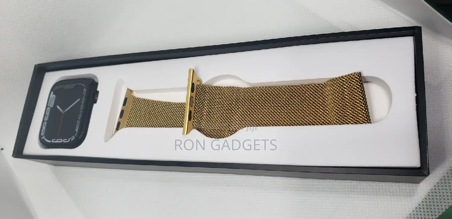 Smartwatch With Gold Strap