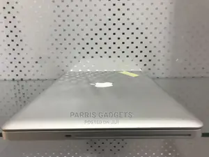 Laptop Apple MacBook Pro 2012 4GB Intel Core I5 HDD 500GB
