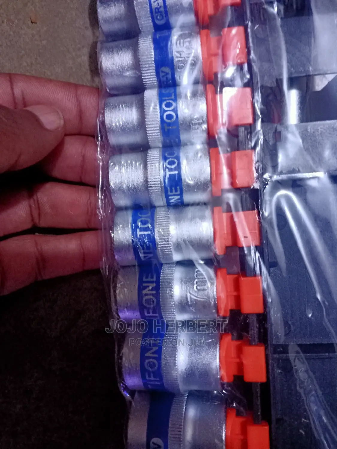 Ratchet Handle and Socket 12 Pieces