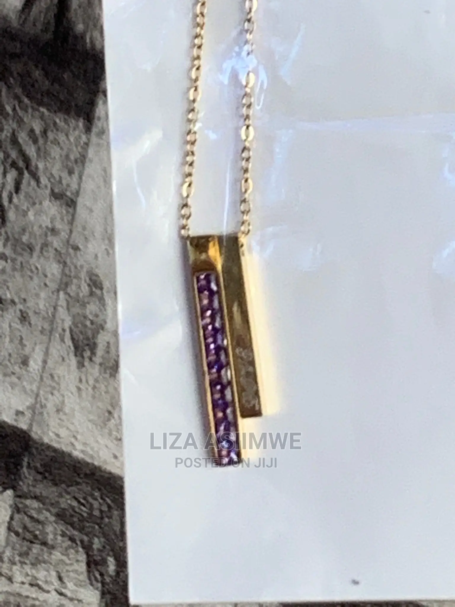 Simple and Unique Lady’S Necklaces Available
