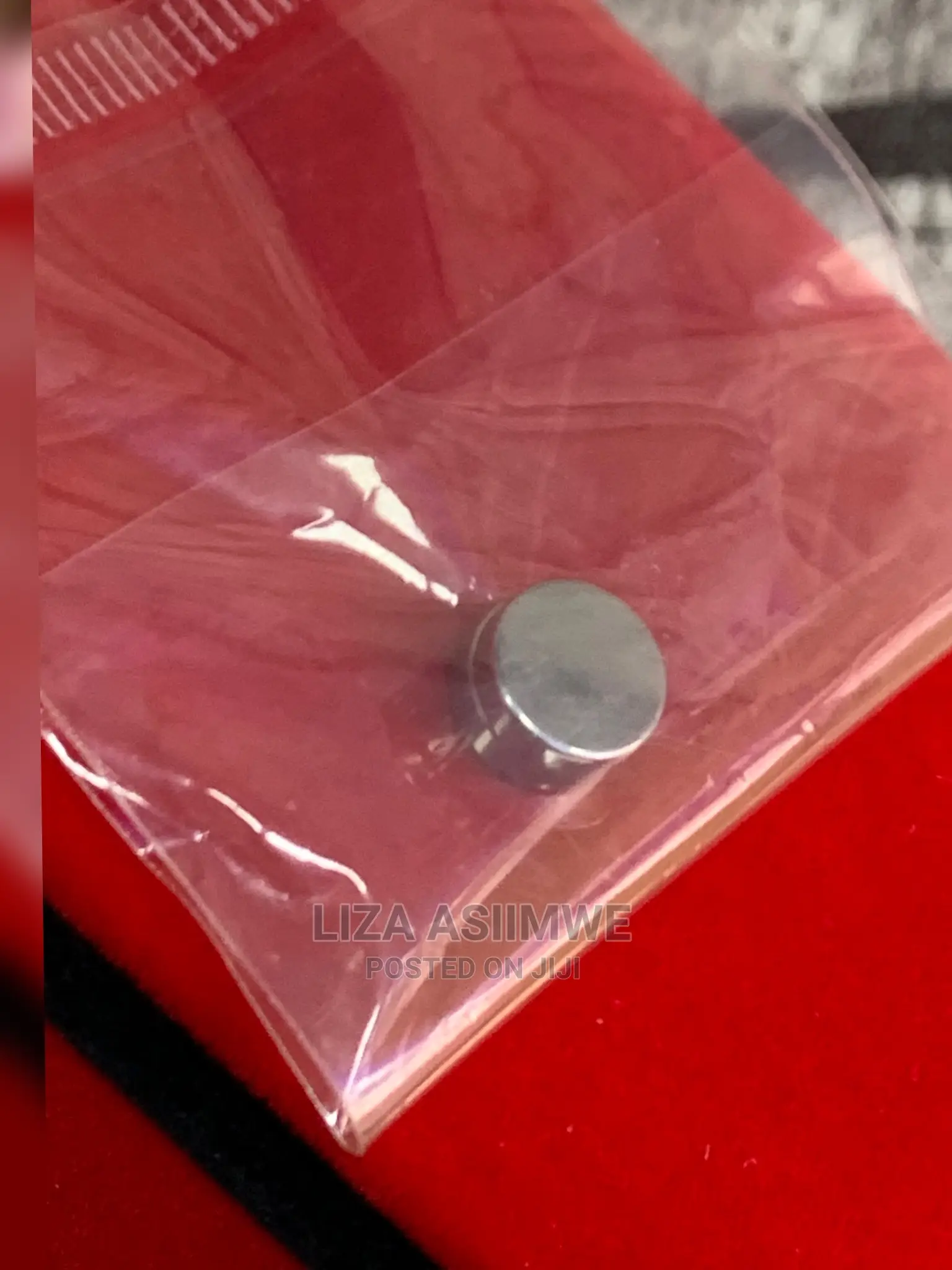 Men’S Silver Magnetic Earpins Available