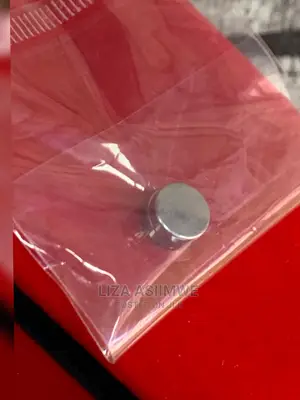 Men’S Silver Magnetic Earpins Available