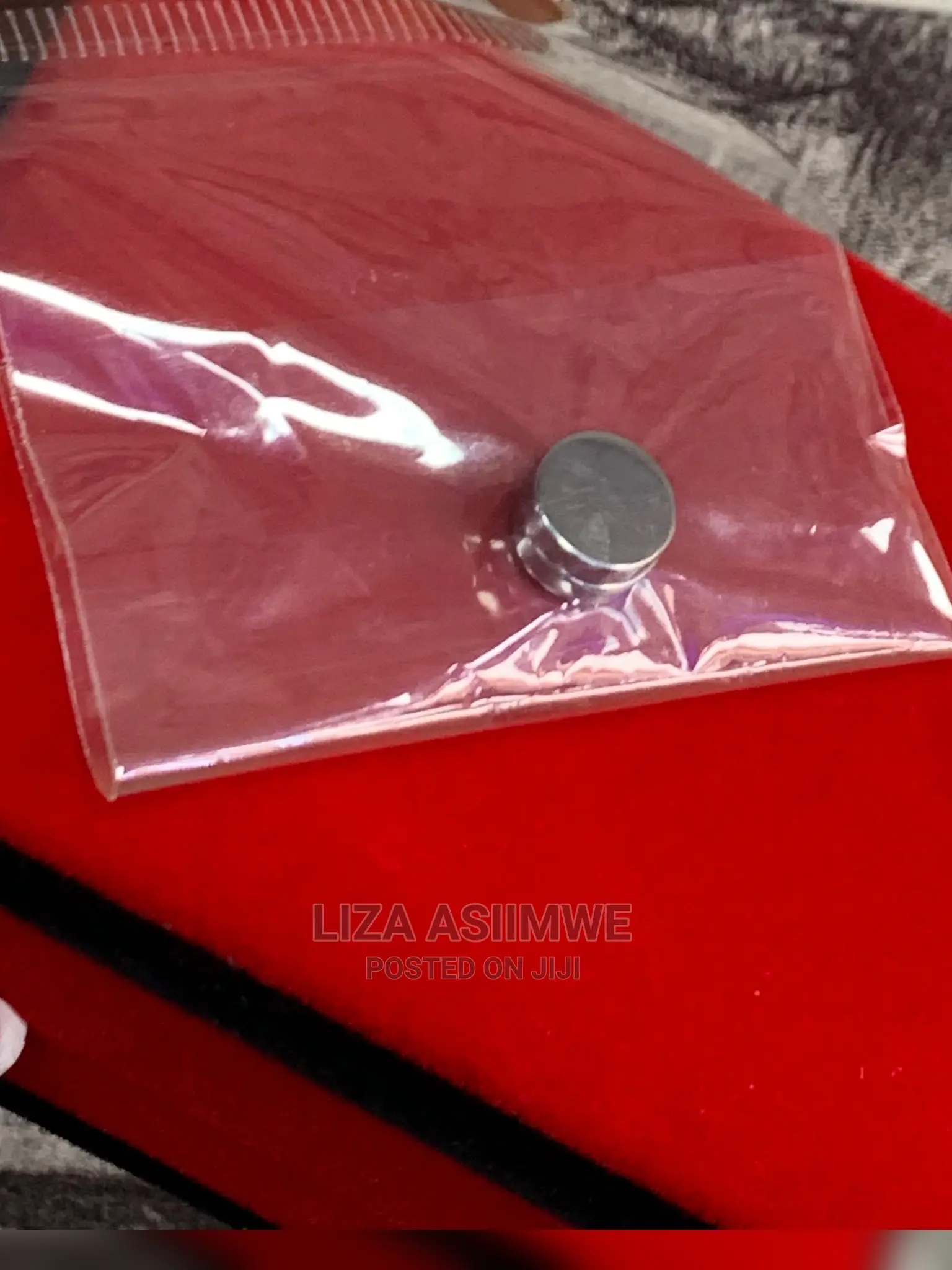 Men’S Silver Magnetic Earpins Available