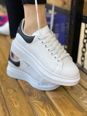 Banal Lace Up Fine Shoes