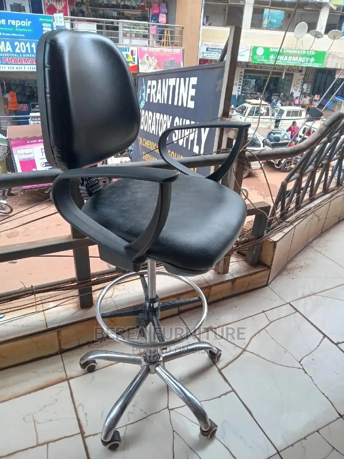 Counter Chairs, Teller and Office Chairs