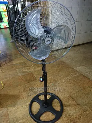 Couronne Stand Fan