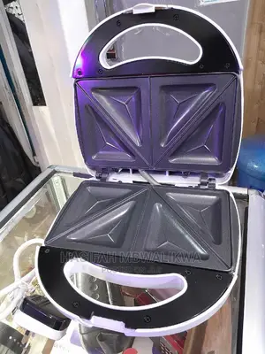 Saachi Sandwich Maker 2 Pieces