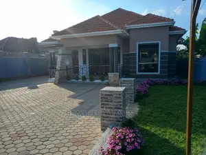 Furnished 4bdrm Maisonette in Kira for Sale