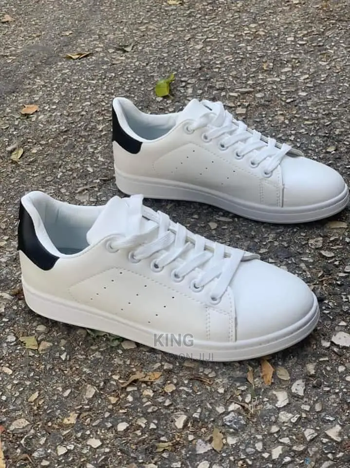 Dapper Vivid Adidas Shoes