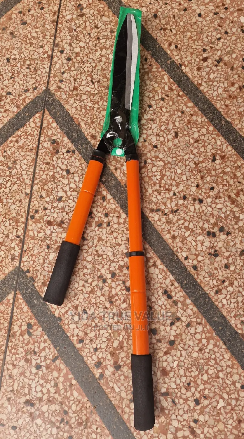 Bush Scissor