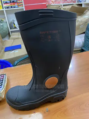 Safety Shoes Gum Boots