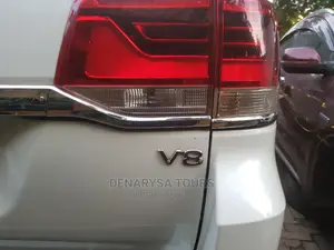 Landcruiser V8 Car for Hire-Rent, Selfdrive Allowed