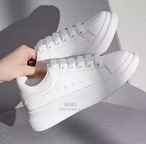 Snazzy Fine Sneakers
