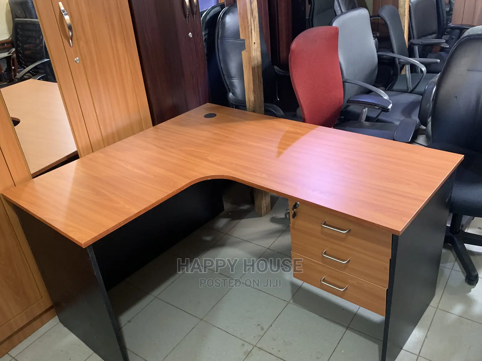 Curved Office Table