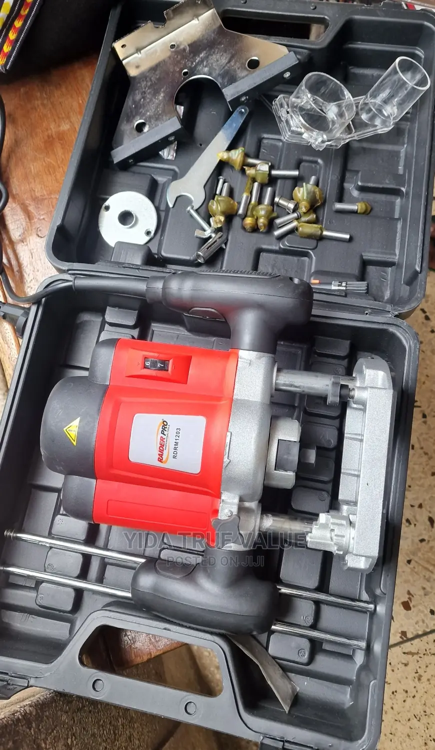 Wood Router With Bits