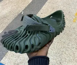 Snappy Fit Crocs