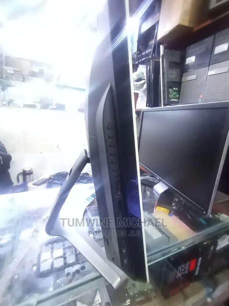 Desktop Computer 4GB Intel Core I5 HDD 500GB