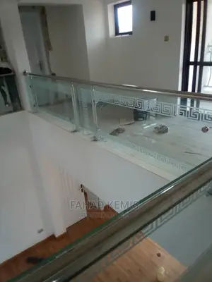 Modern Stainless Glass 10mm