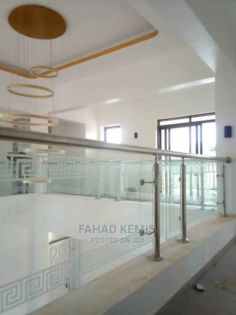 Modern Stainless Glass 10mm
