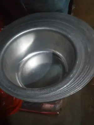 Saucepans 8piece.