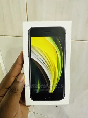 New Apple iPhone SE (2020) 128 GB Black