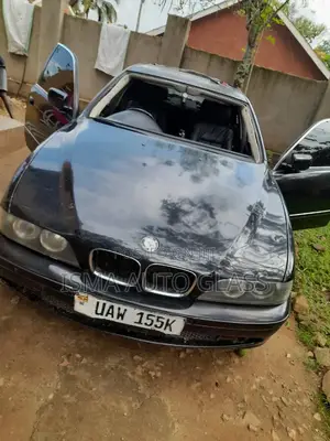 Windscreen Glass. For Cars.