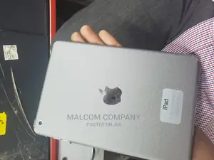 Apple iPad Air 64 GB Gray