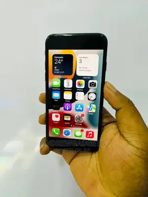 Apple iPhone 7 32 GB Black
