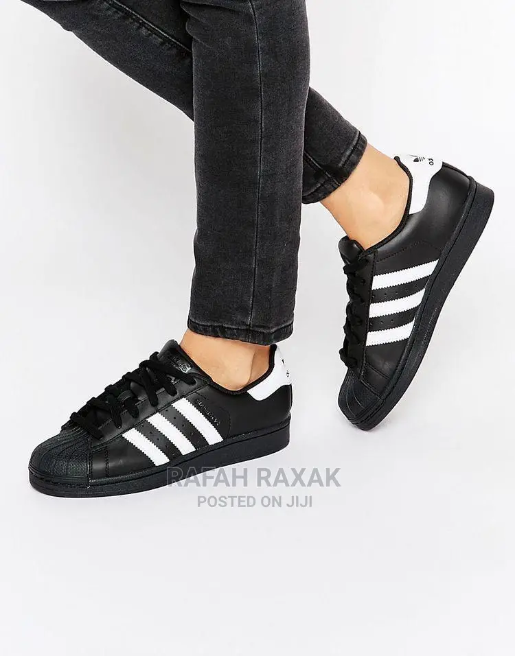 Adidas Superstar