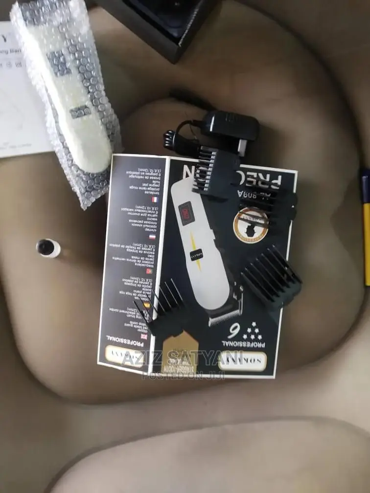Sokany Geemy Regheable Hair Clipper Shaving Machine – White