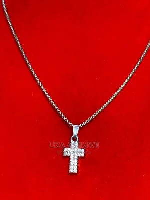 Men’S Simple Necklaces Available With a Cross Pendant