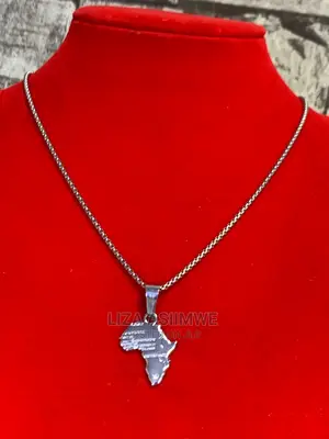 Men’S Simple Necklaces Available