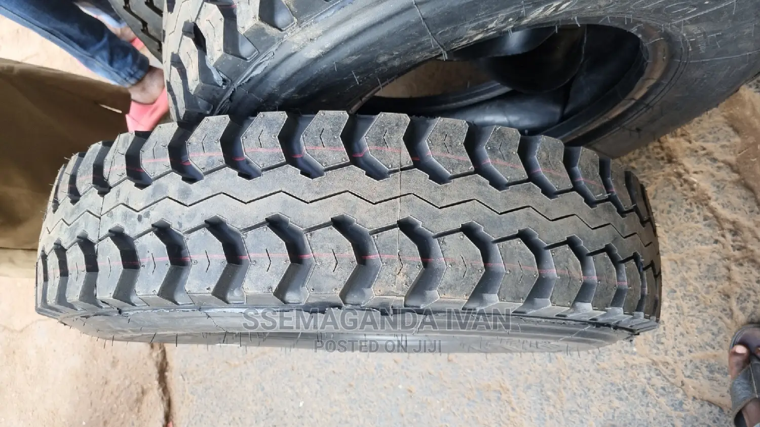 750r16 Onyx