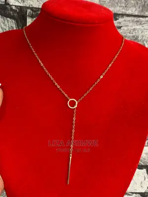 Simple and Classy Lady’S Necklaces Available