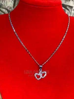 Lady’S Necklaces Available