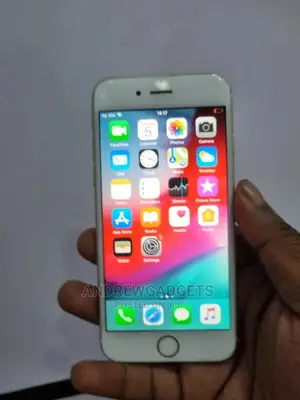 Apple iPhone 6 16 GB Gold