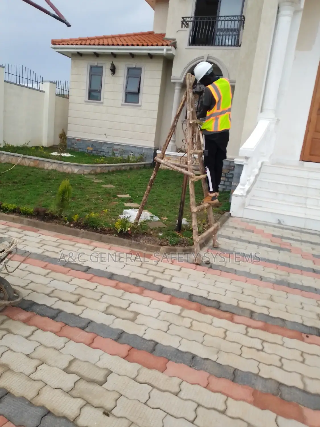 Garden Lights for Your Compound