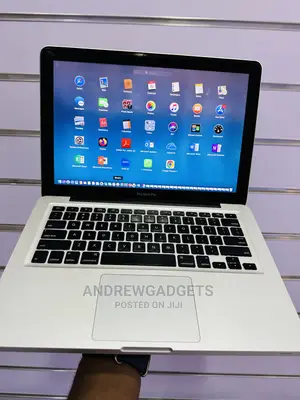 Laptop Apple MacBook 2010 4GB Intel Core 2 Duo HDD+SSD 320GB
