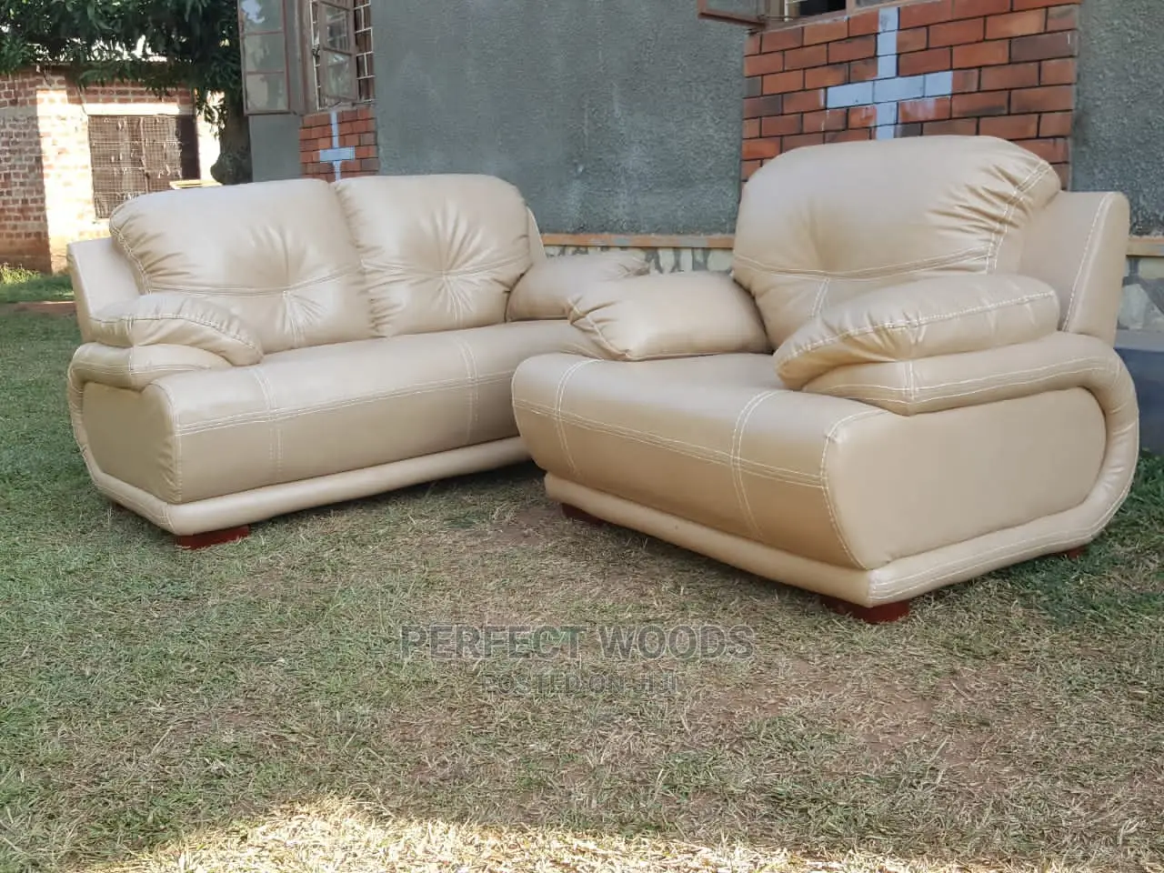 Unique and Nice Sofa Set for Sell