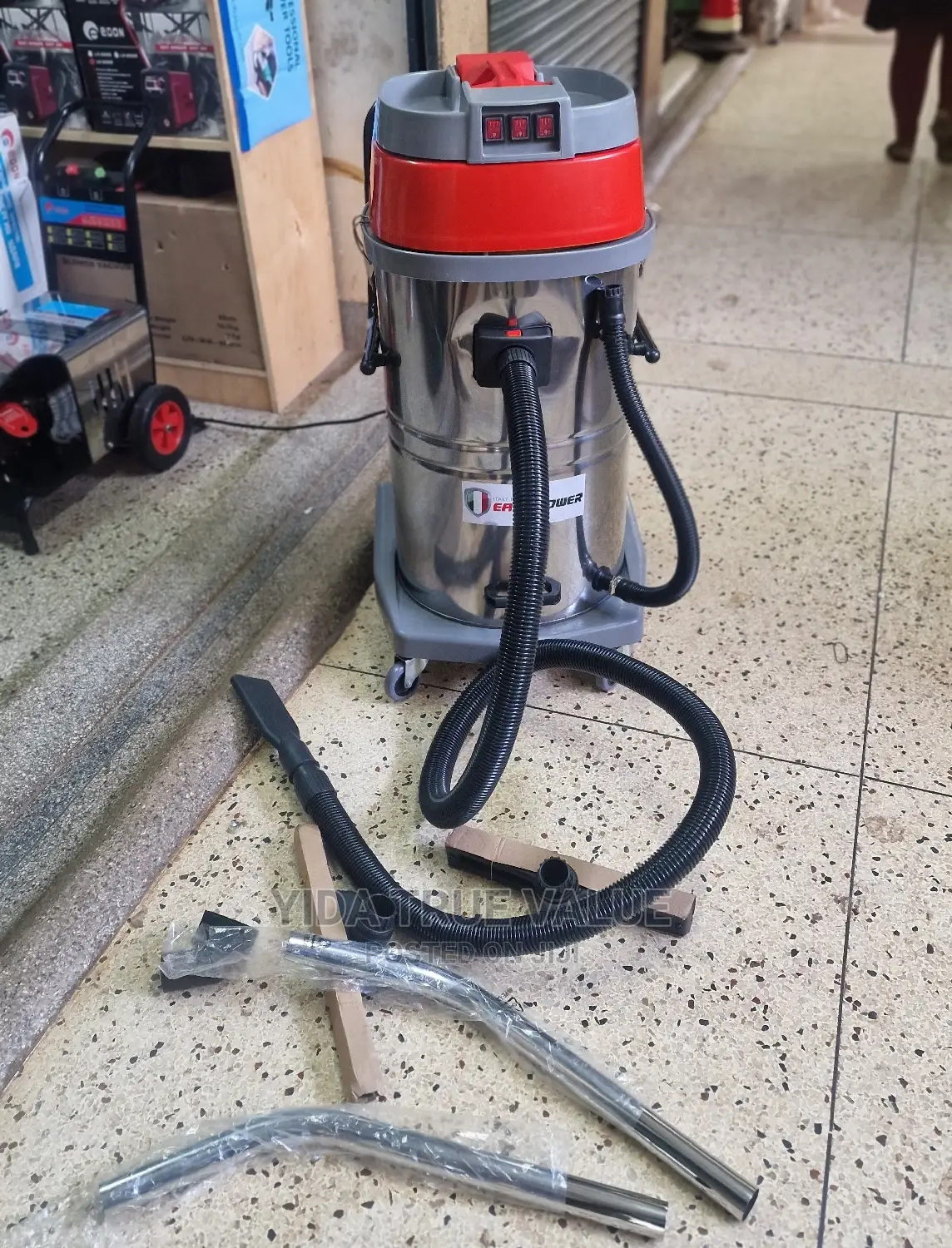100 Litre Vaccum Cleaner