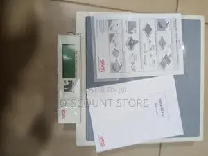 Seca Scale With Step-On Technology