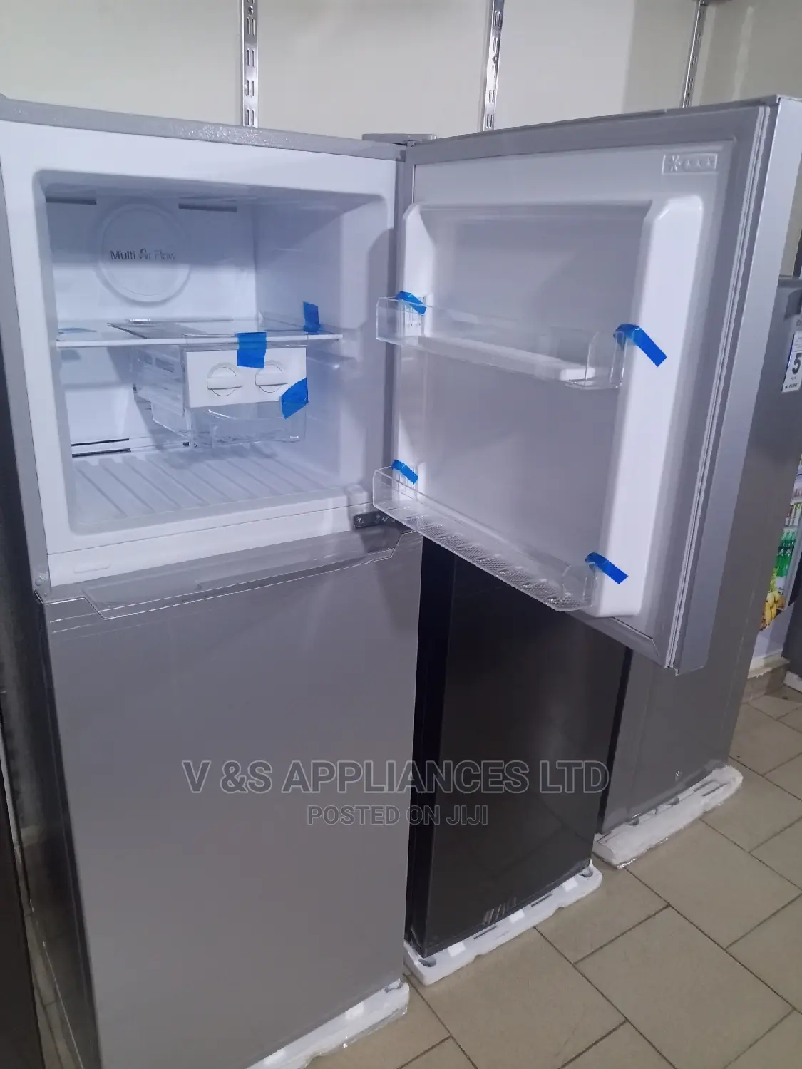 330l Chiq Double Doors With Water Dispenser