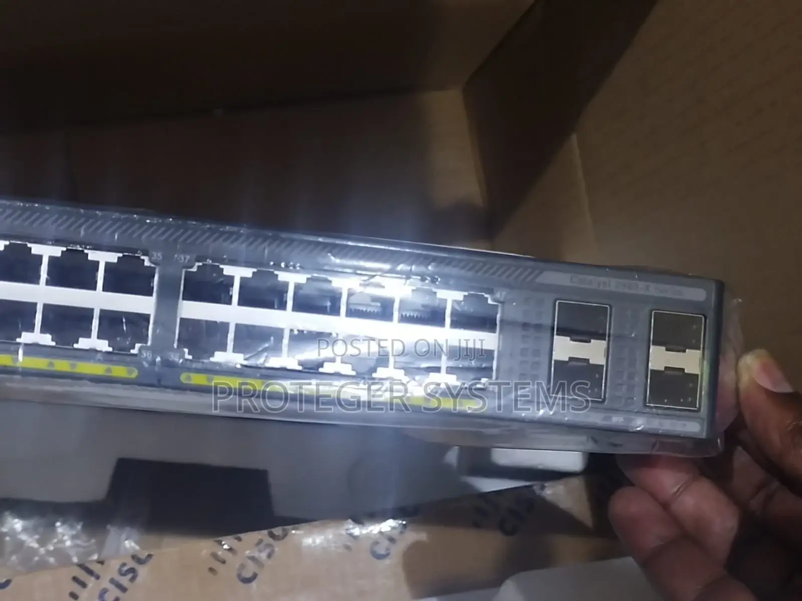 Cisco Catalyst 2960x-48lps-L Network Switch