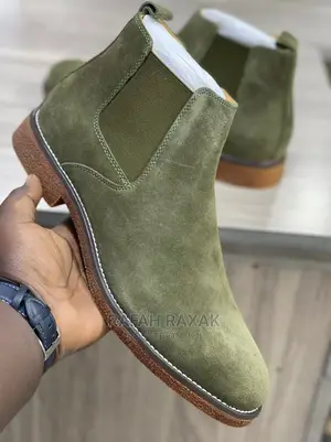 Chelsea Boots