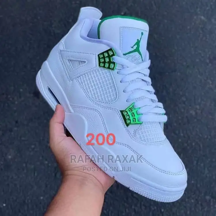 Air Jordan 4 White