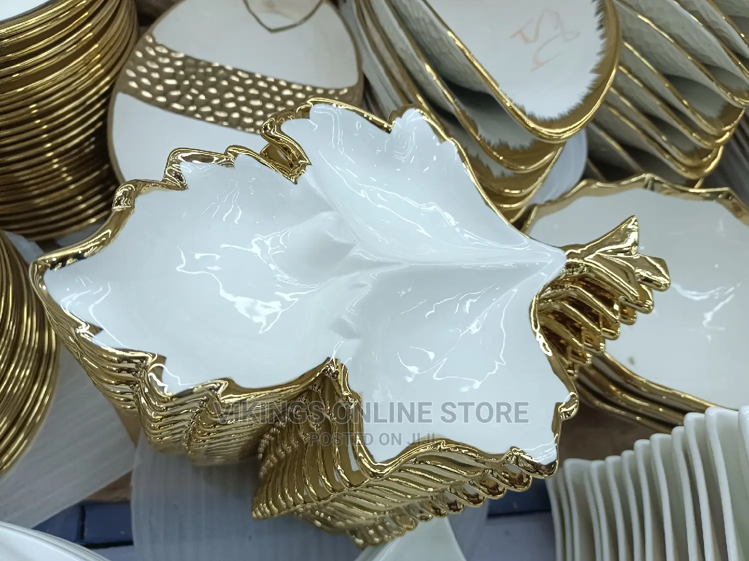 White Gold Leaf Plate