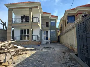 Furnished 6bdrm Mansion in Kiwatule First Class, Central Division