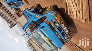 Isuzu Tipper 1995 Blue