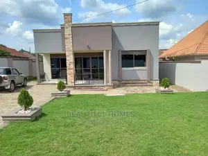 Furnished 4bdrm House in Kira for Sale